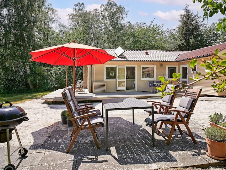 Modern Vakantiehuisje Vlakbij Het Strand - Bornholm