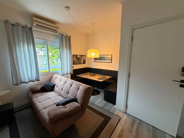 Apartamento Aconchegante E Bem Localizado - Porto Alegre