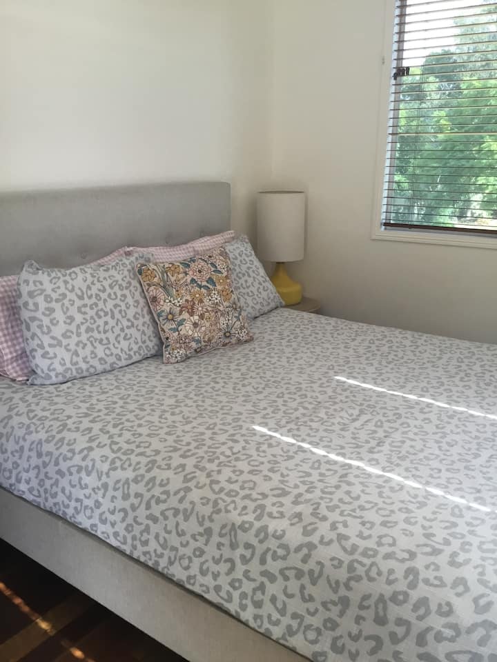 საძინებელი 2