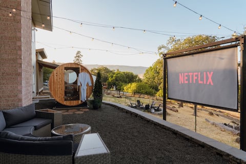 Outdoor Movie Night, Sauna, Game Room, S'mores
