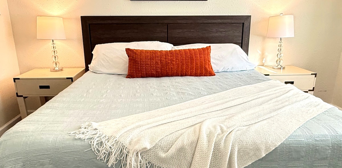 King, Heart of East Austin, Walkable, Home Office