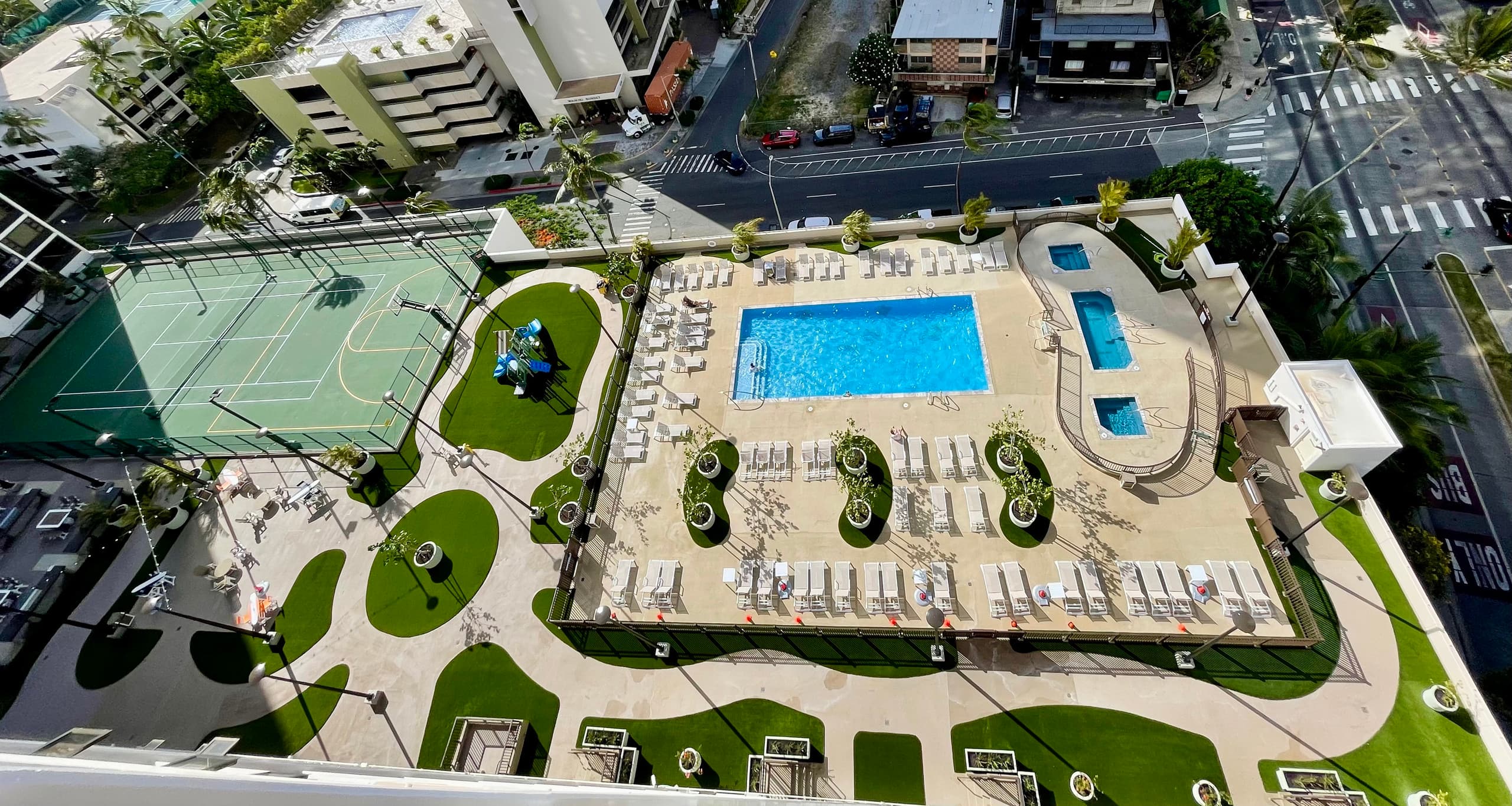 Condo in Honolulu · ★4.85 · 1 bedroom · 3 beds · 1 private bath - Image 8