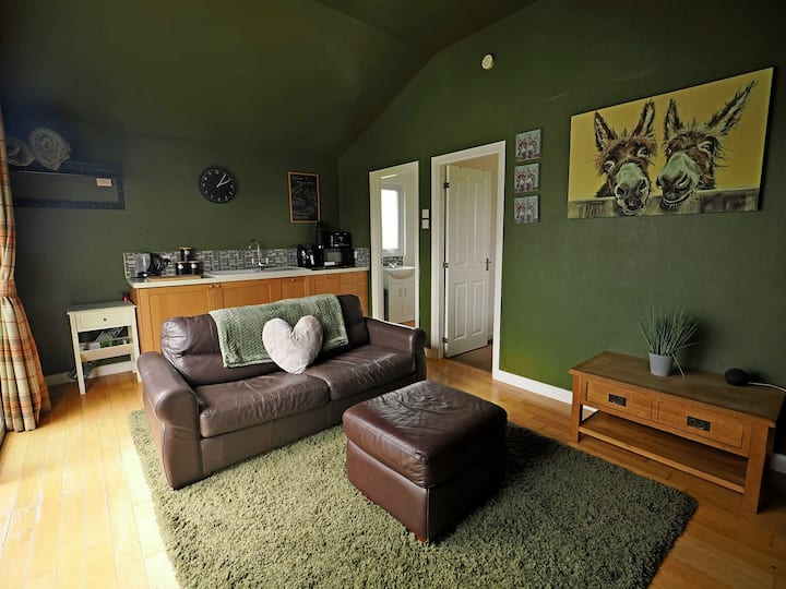 Cabin In Beautiful Countryside With Private Lake - Yorkshire
