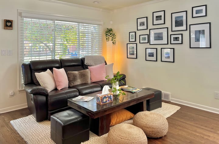 Cozy 3 Br Haven W Open Kitchen & Sunny Office - Berkley, MI