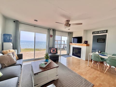 Top performing Airbnb: Lake Erie Waterfront Retreat | Fire Pit & Sunsets in Haldimand County