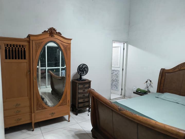 Perdet e dollapit të ventilatorit "King Bed" 