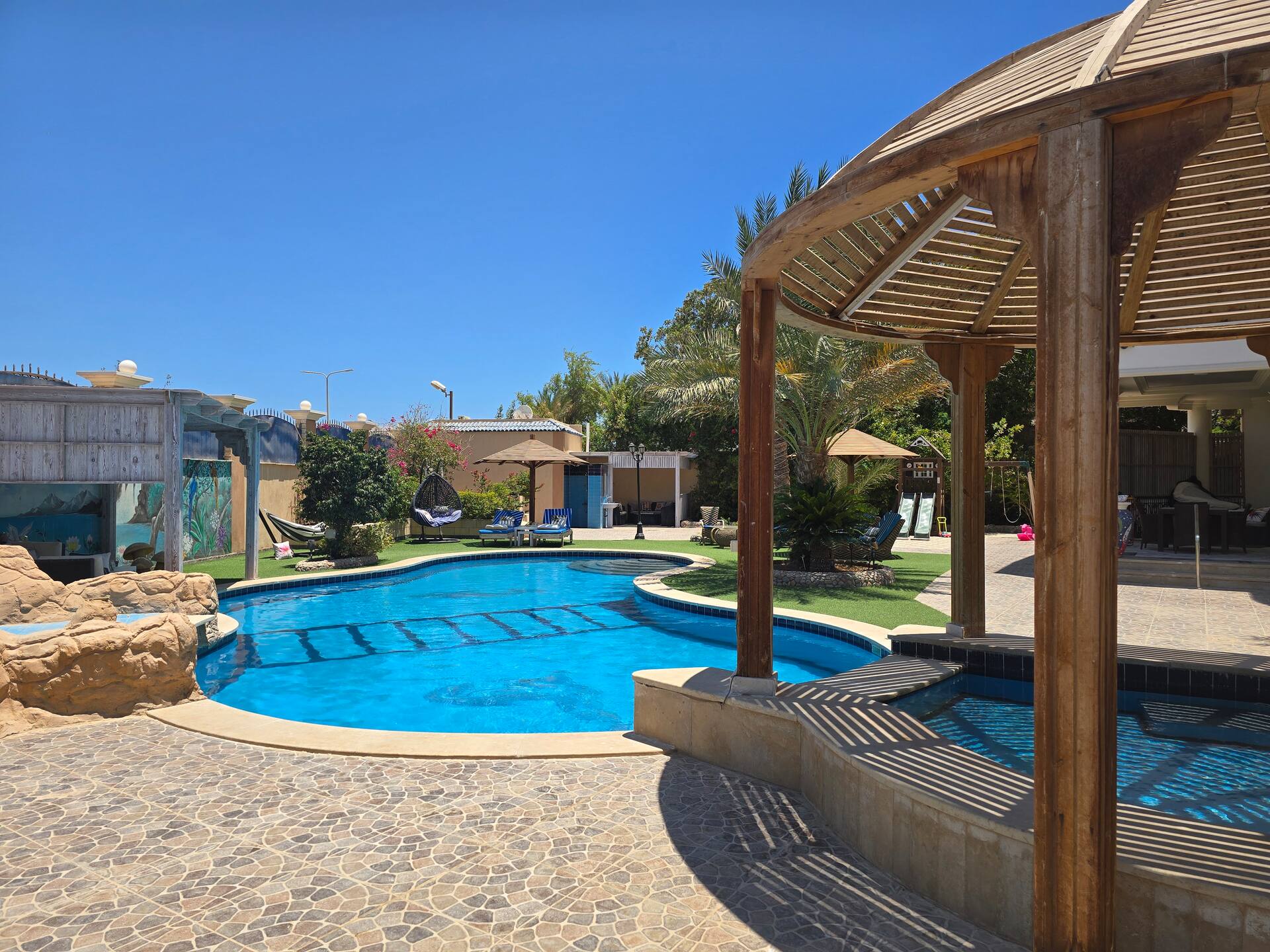 Royal Home Luxury Villa private pool & jacuzzi — Foto 2
