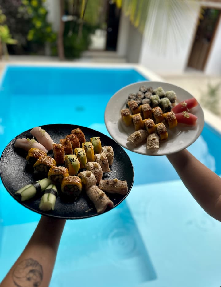 KAMI Sushi am Pool serviert in der YapYap Villa, Paje, Zanzibar