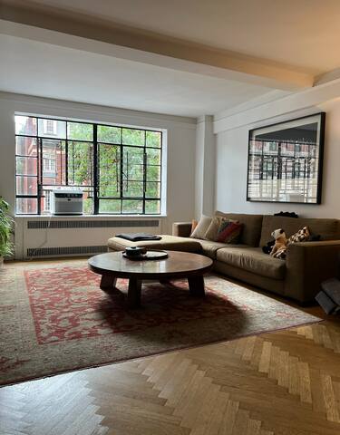 Spacious 3 BDRM-2 BATHS -Central Park 7 Beds