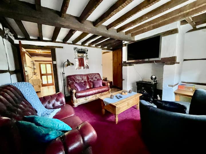 Beautiful 17th Century Cottage - Henley-on-Thames