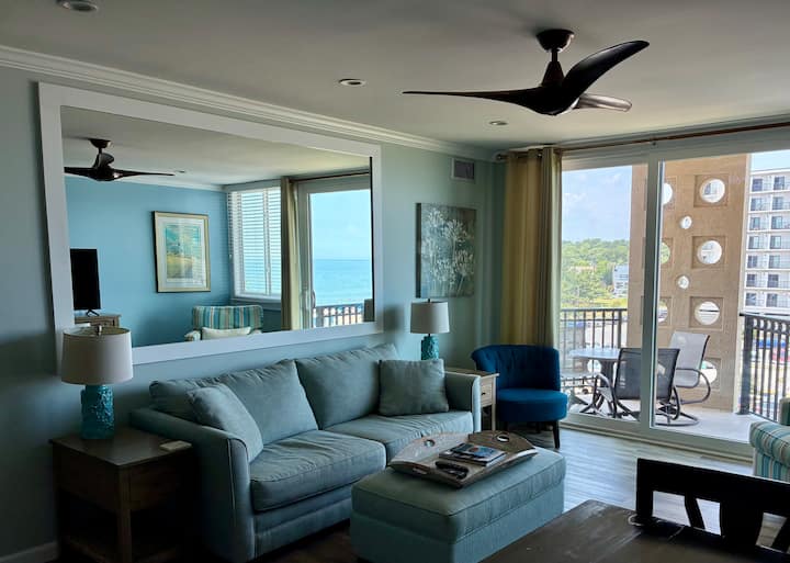 Oceanfront Sanctuary-on Boardwalk, Pool, Linens! - 루이스
