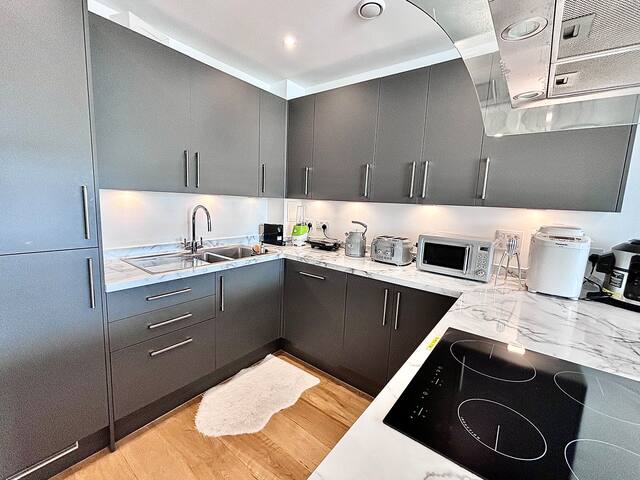 London zone 1, Lux 2 bed serviced accommodation gallery image 4