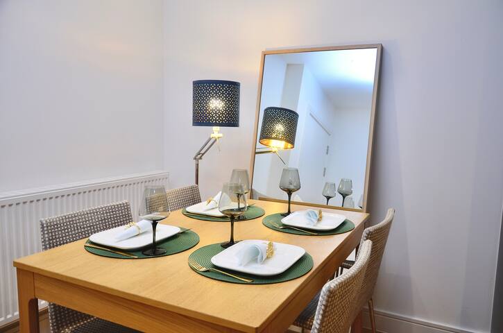 London zone 1, Lux 2 bed serviced accommodation gallery image 5