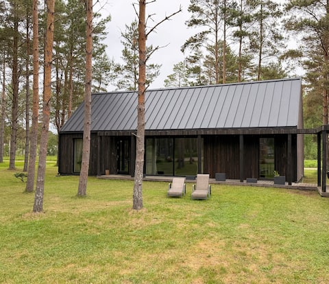 Pāvilosta Holiday Home by the Beach