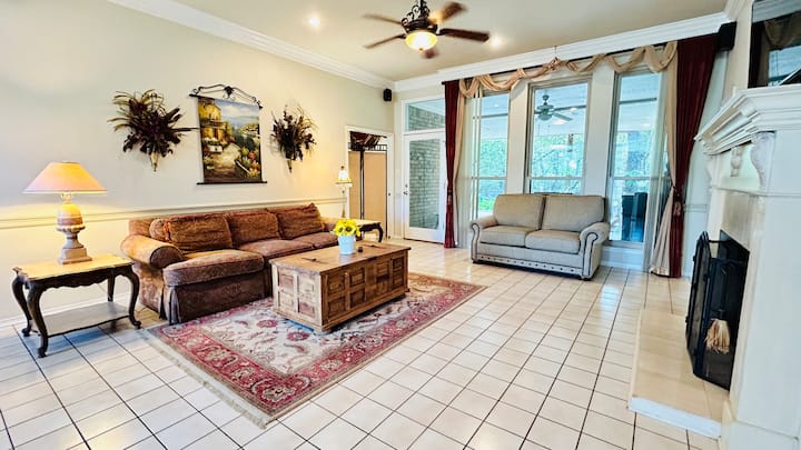 New! Mayan Jewel In Diamond Oaks - 2 Bed/2 Bath - Weatherford, TX