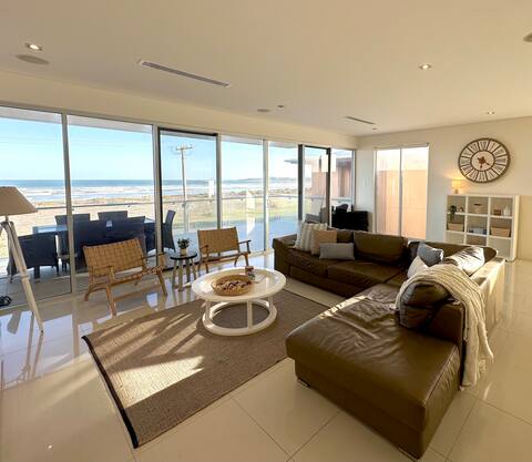 Luxury Seaside Getaway