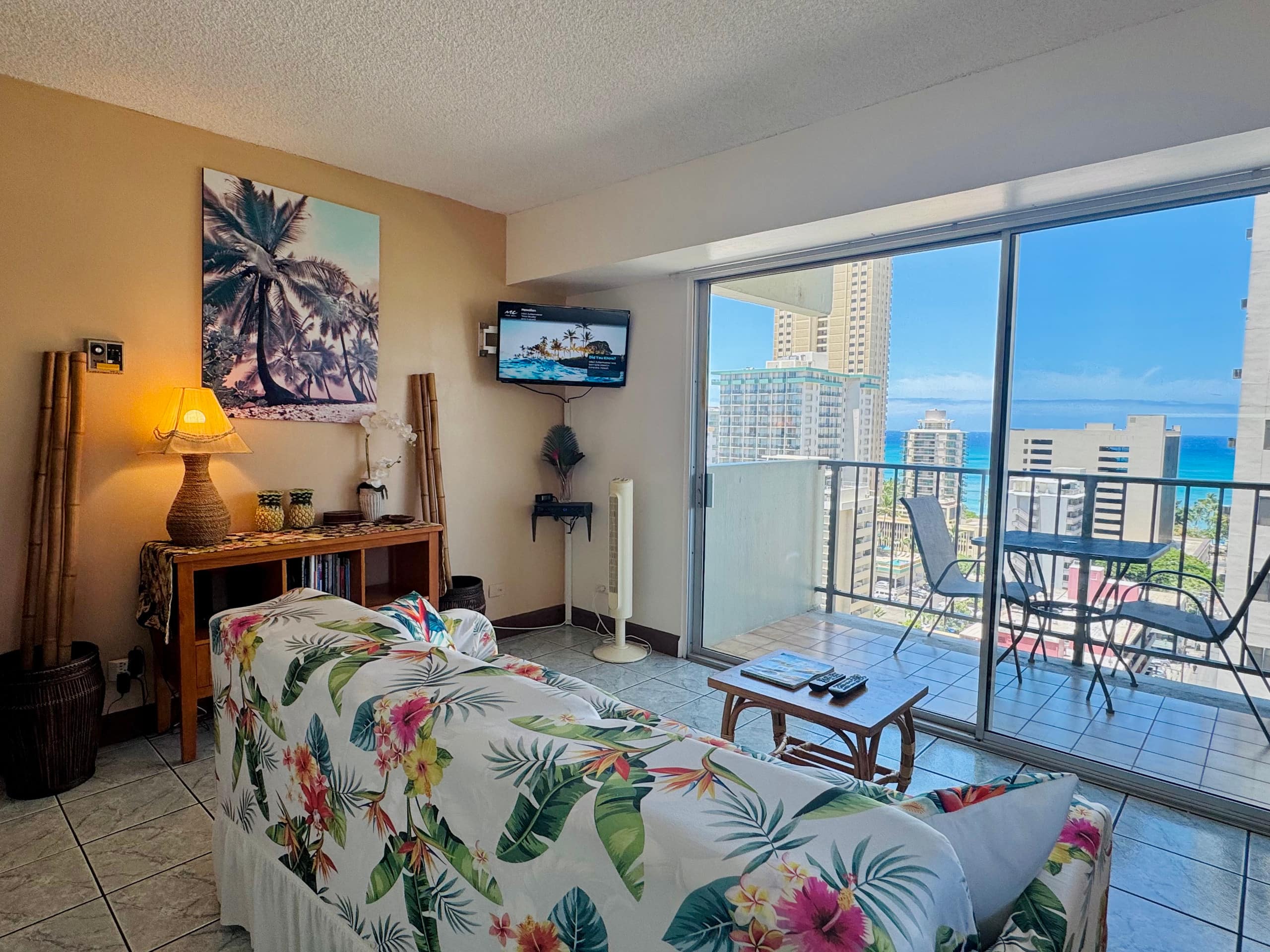 Condo in Honolulu · ★4.88 · 1 bedroom · 2 beds · 1 private bath - Image 11