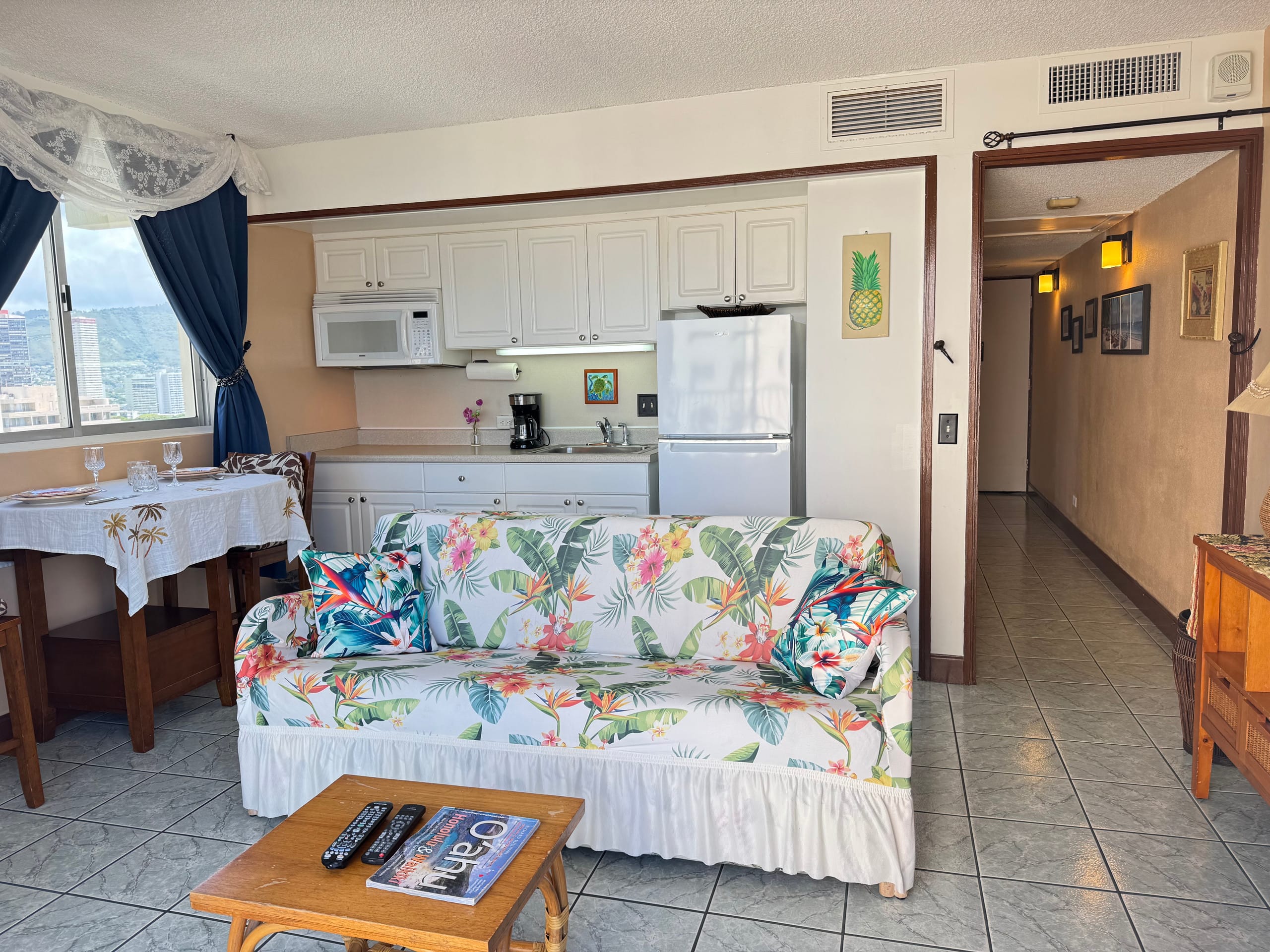 Condo in Honolulu · ★4.88 · 1 bedroom · 2 beds · 1 private bath - Image 12