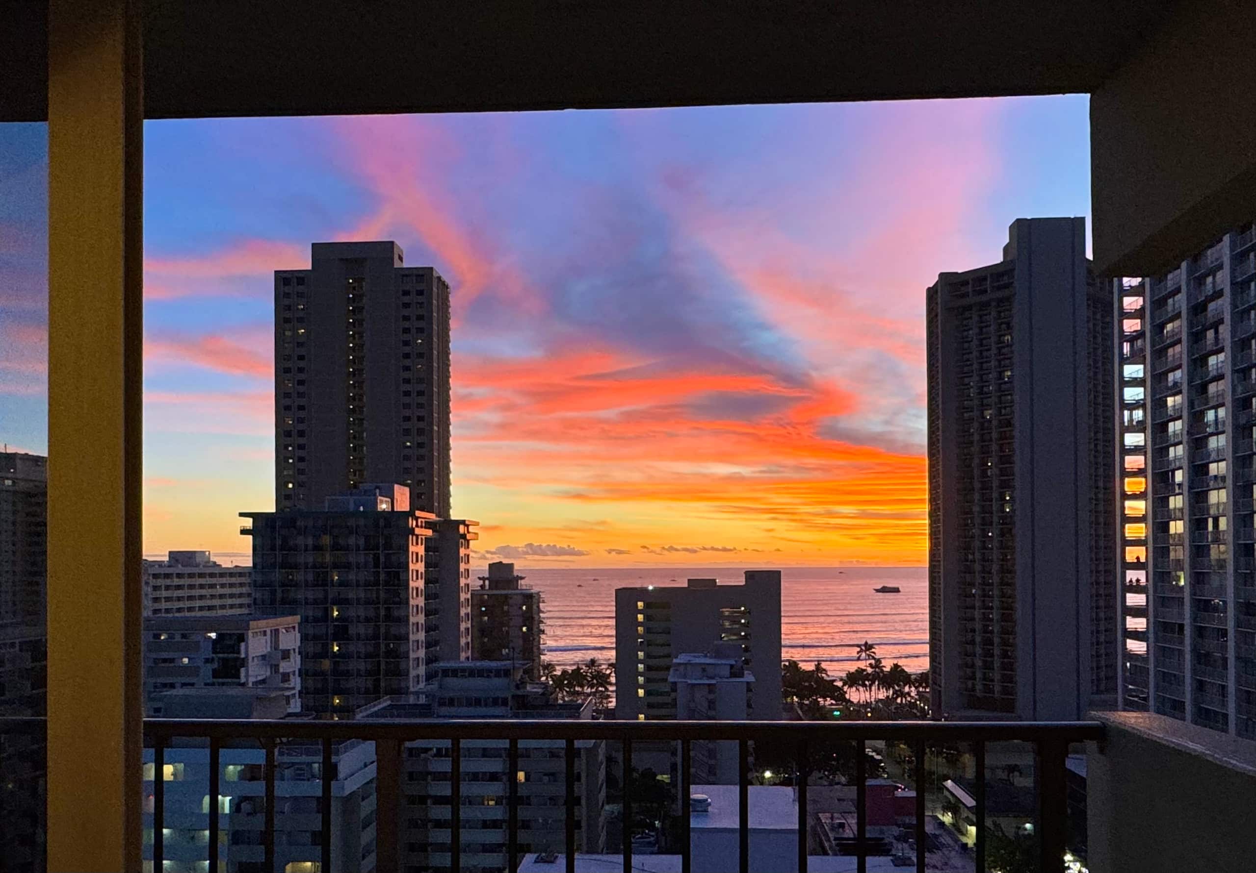 Condo in Honolulu · ★4.88 · 1 bedroom · 2 beds · 1 private bath - Image 31