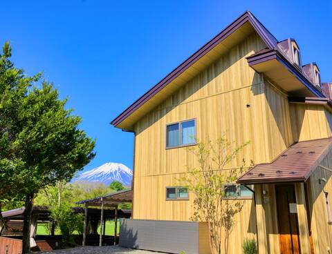 Exclusive Accommodation 
One building room fee
Up to 20 guests
1200 tsubo garden