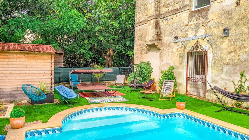 Villa de charme en pierre équipée avec piscine gallery image 2