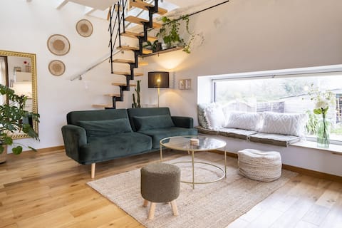 Top Airbnb: Cozy house with quiet garden near the city center, parking in Cleunay Arsenal Redon