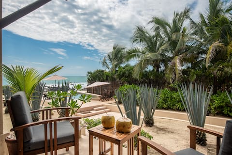 Ground Floor by the Beach · Step onto the Sand