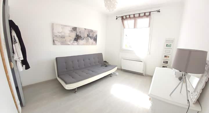 ห้องนอนที่สองมีเตียงโซฟา 140 ซม. สำหรับ 2 คน