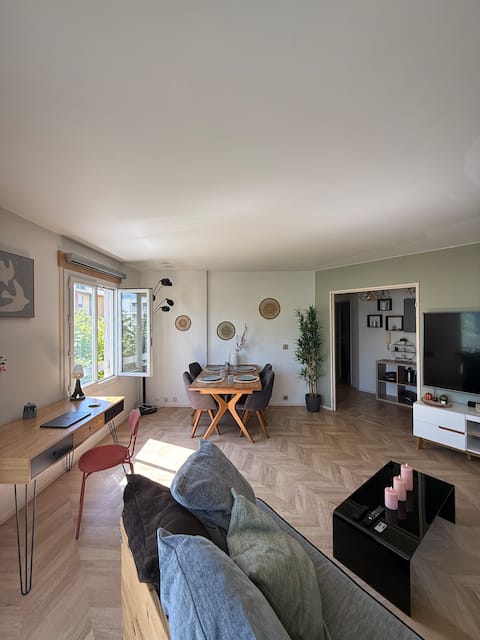 Appartement 100m RER A 15 min Disney /20 min Paris