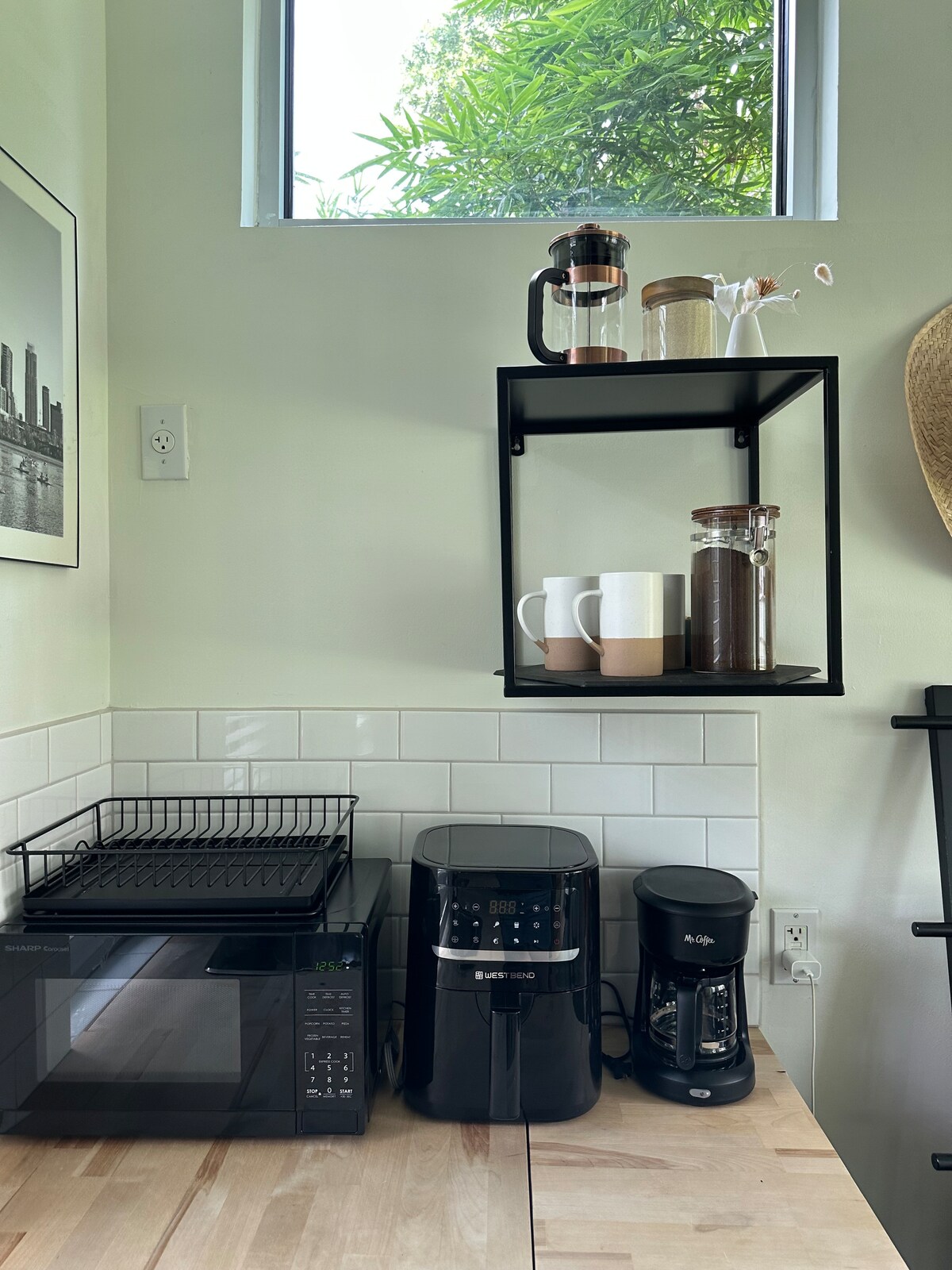 Modern Oasis | Walk to Rainey St. | Balcony