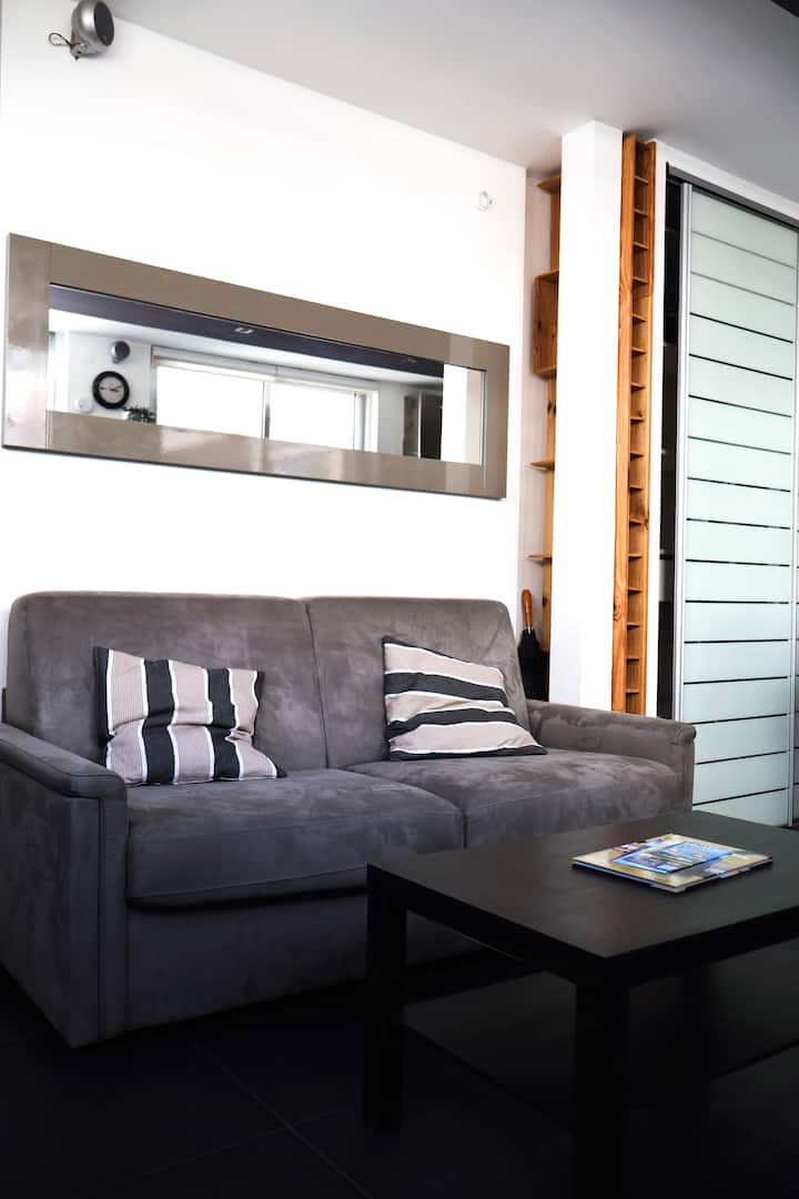 Canapé osvetlené 2 miesta