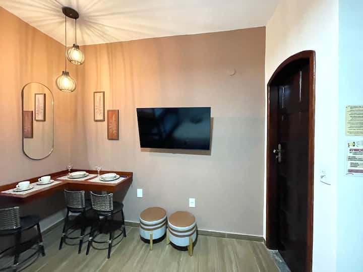 Flat Encantador Localização Privilegiada C/ Ar. - Cabo Frio