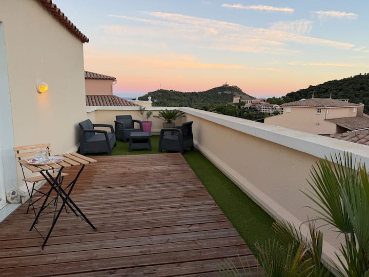 Duplex 2 Chambres  Rooftop  Piscines 2 Parkings - Fréjus