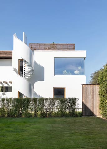 Casa by Bjørkheim, Modern Villa in Oslo