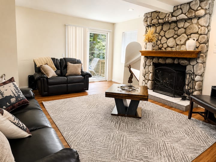 Cozy 5br Mountain Retreat Near Lake Gregory - Crestline, CA