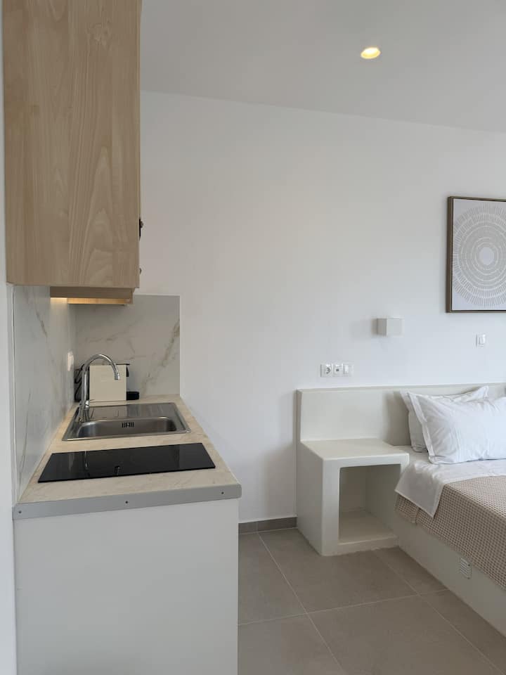 Dimitris Studios 4 - Paros