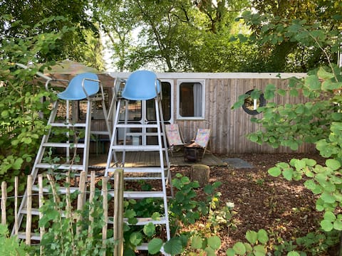 Bungalow on the edge of the field with sauna in Wendland