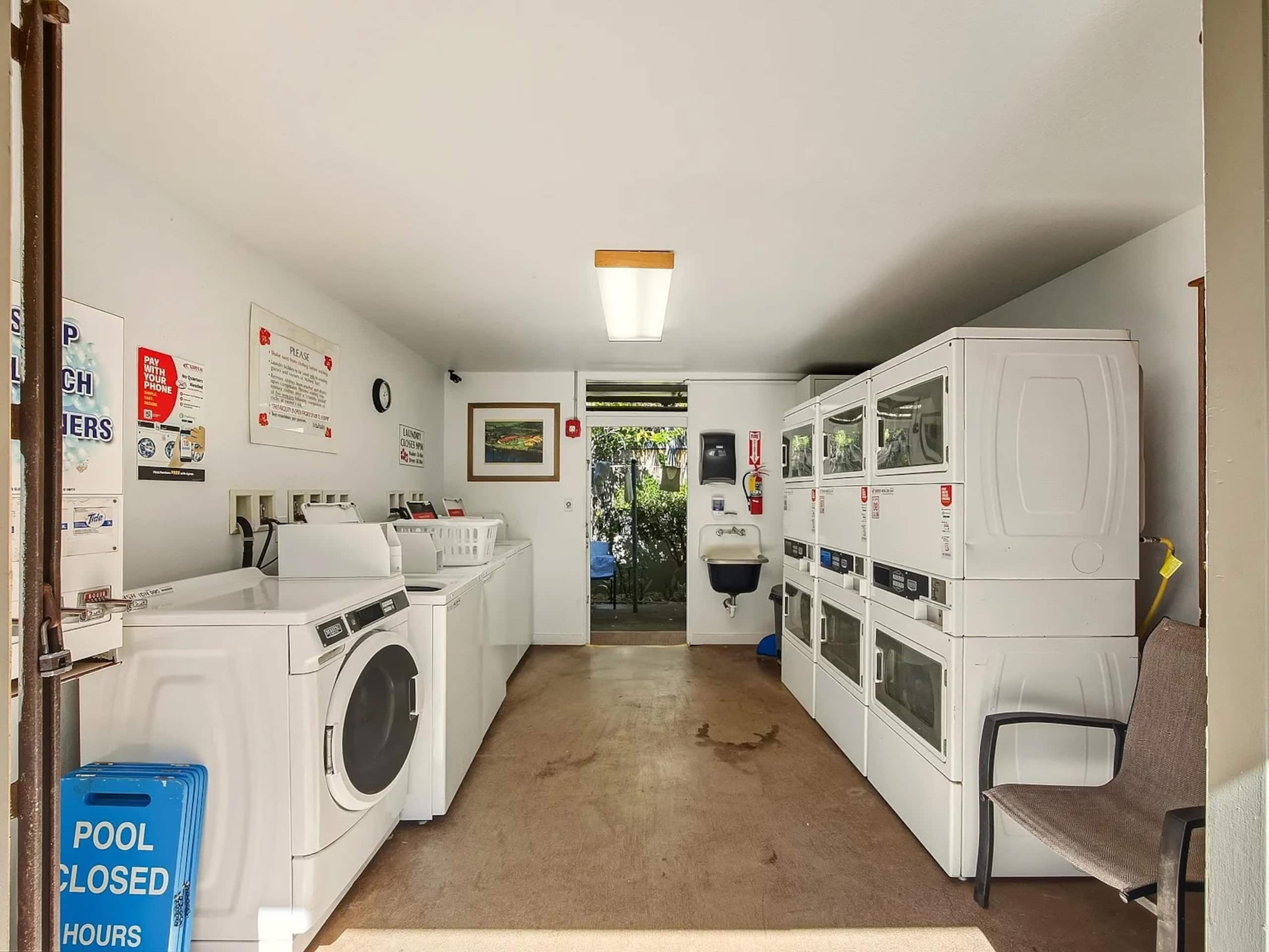 Condo in Lahaina · ★4.95 · 1 bedroom · 2 beds · 1 bath - Image 30
