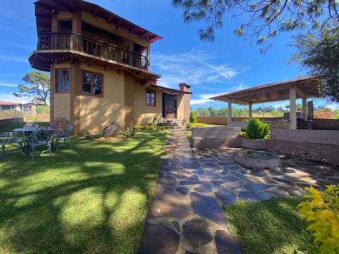 Dos Pinos Cabin