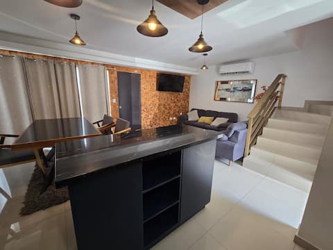 Safe House in Private 5 beds with Rec in P.B