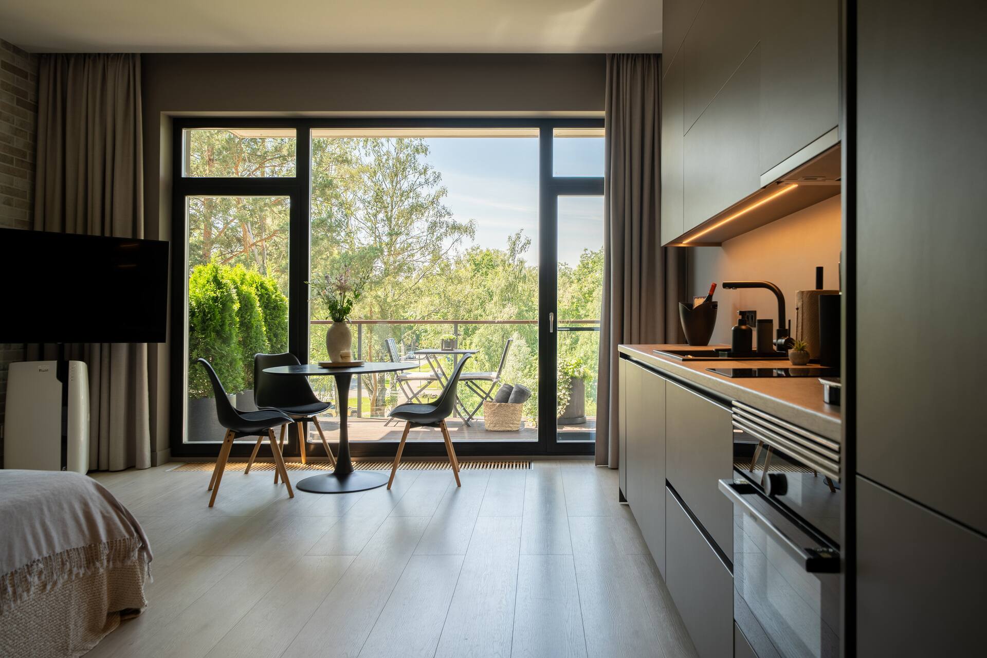 SkyGarden Studio - Private Terrace and View in Quiet Jūrmala — photo 2