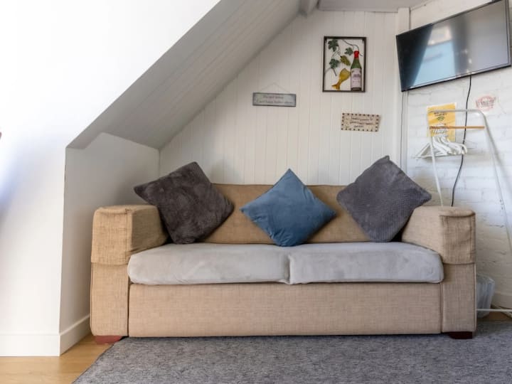 Private Studio Over Bay On Pembs Coastal Path. - ウェールズ