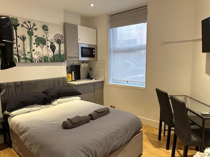 Loft England Urban Cool Doncaster DN1 Studio - Lofts for Rent in South Yorkshire ...