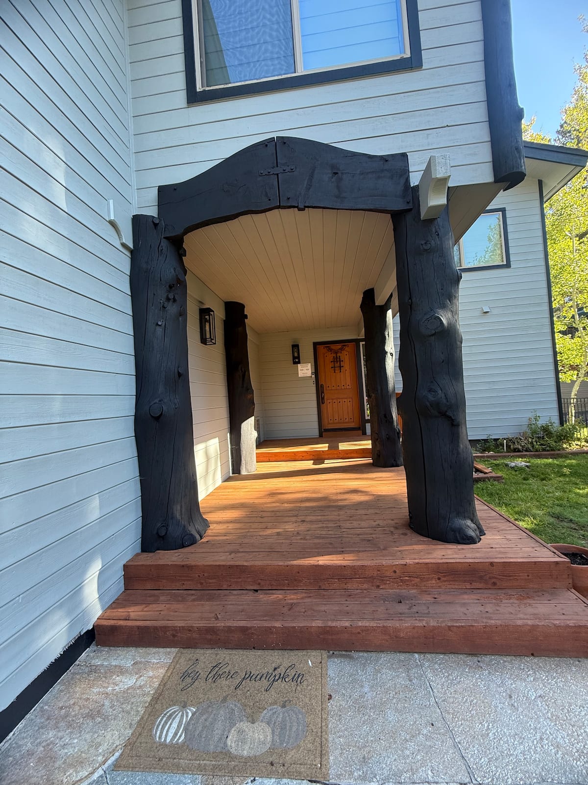 Mountain Gem — Exterior