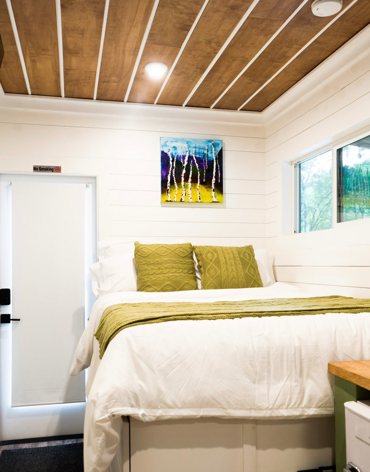 Lake Glenville Shipping Container w/ Rooftop Deck! - Shipping containers  for Rent in Cullowhee, North Carolina, United States - Airbnb, image size:1200x1531