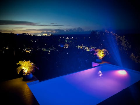 Hacienda Oasis | Pool + Views + Jeep