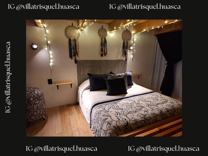 سرير بحجم كوين. متاح فقط للإيجار لـ 3 و4 أشخاص.