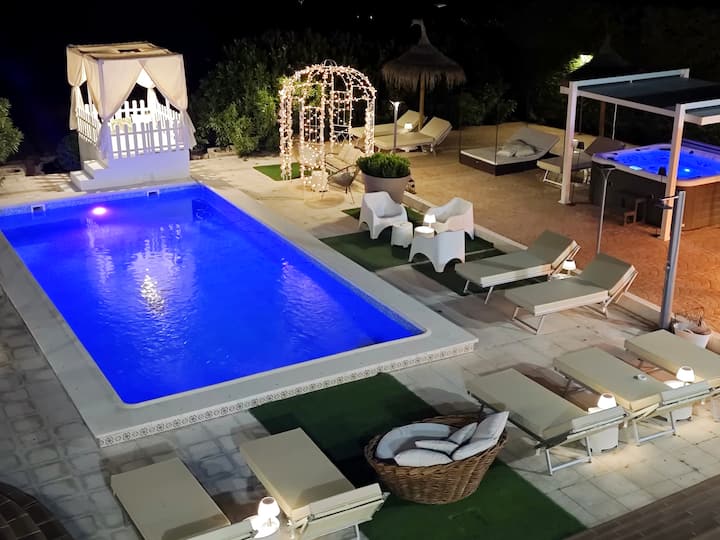 El Canto del Agua Rural House