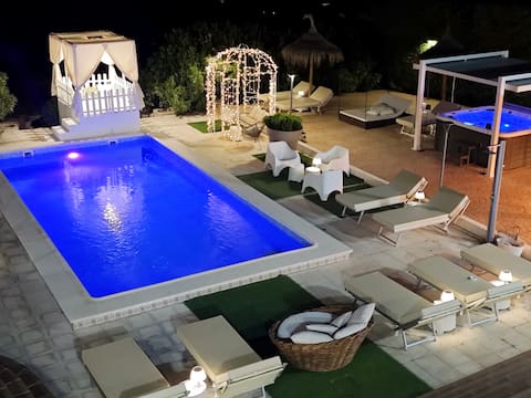 El Canto del Agua Rural House