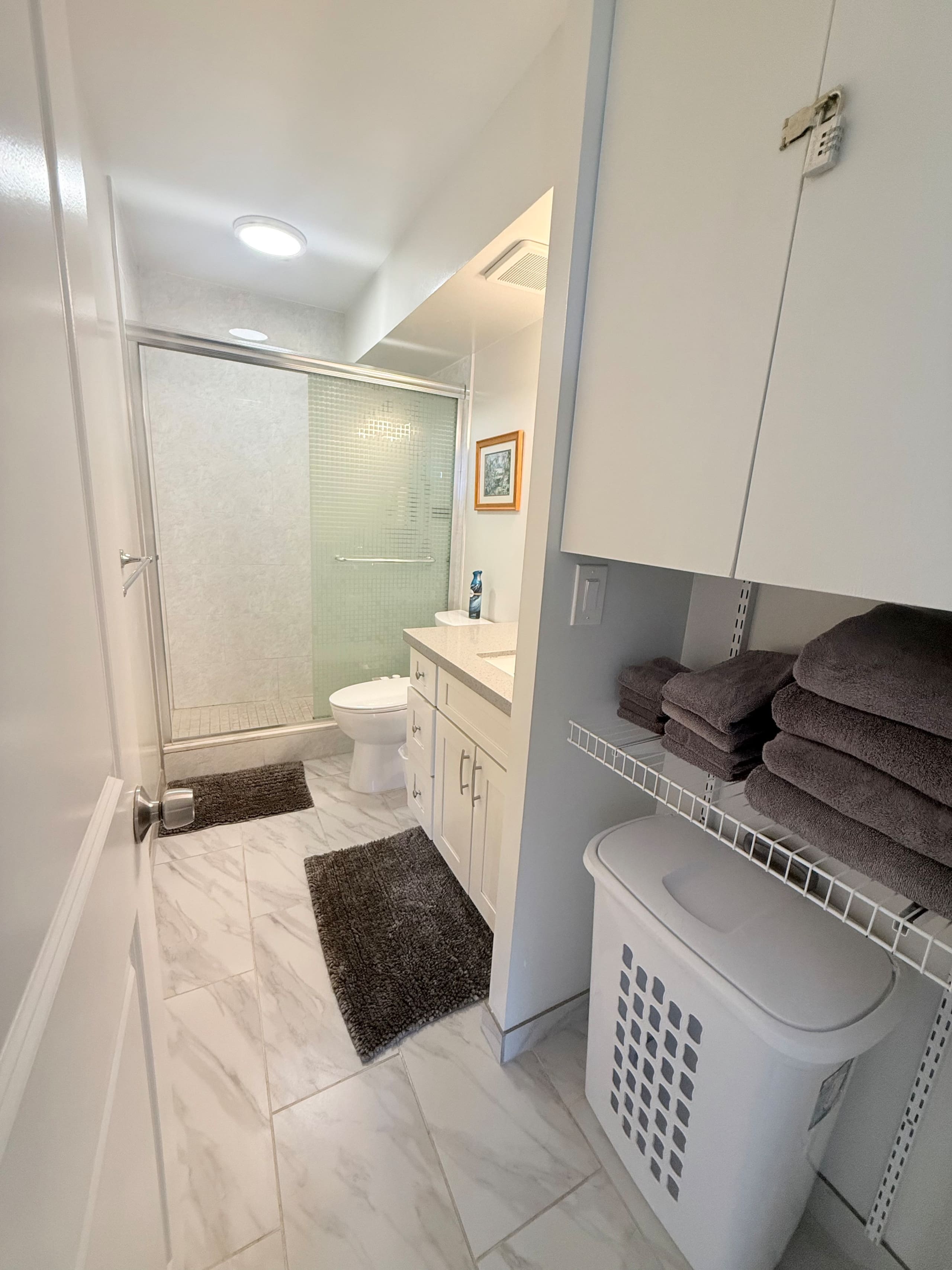 Condo in Honolulu · ★4.93 · 1 bedroom · 2 beds · 1 private bath - Image 13
